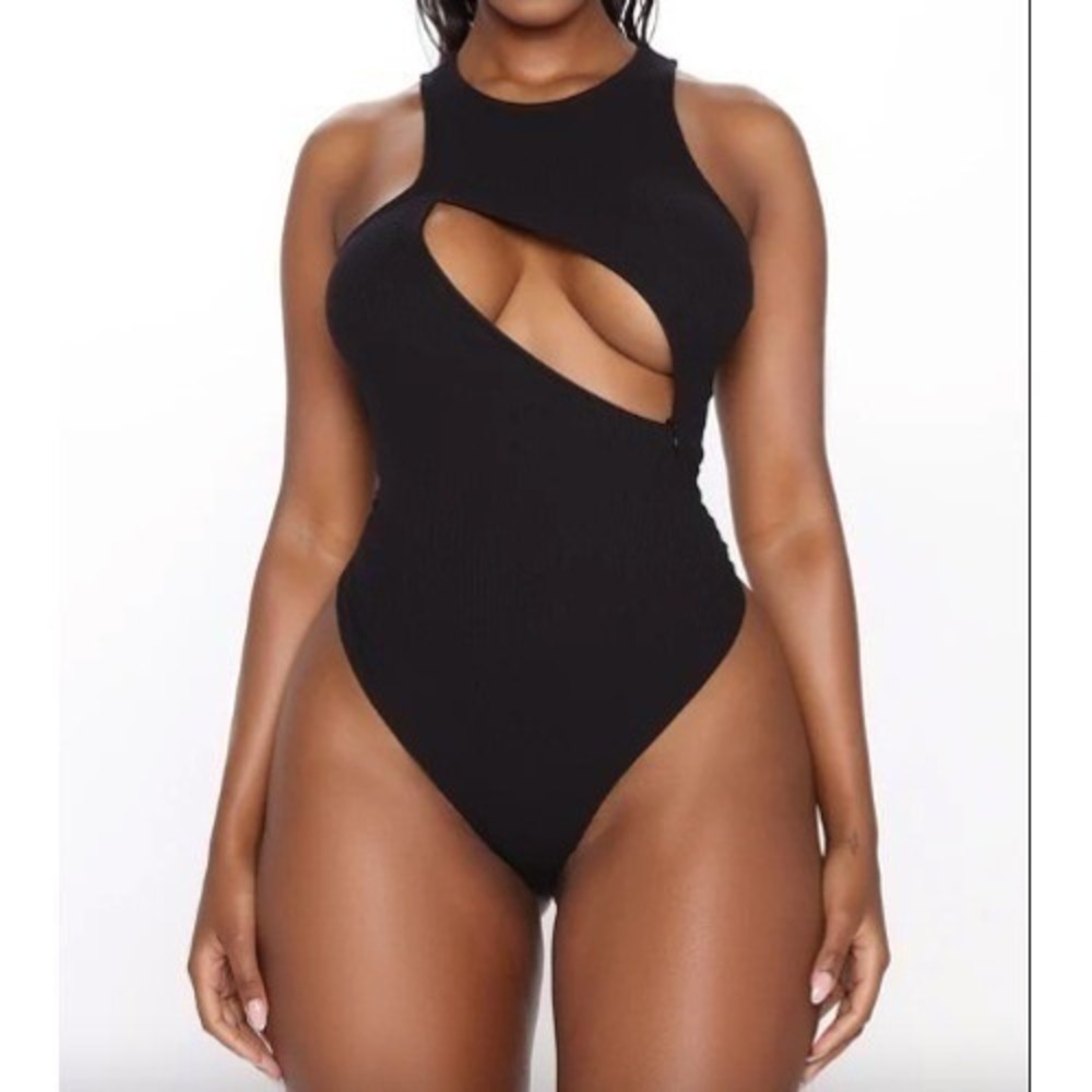 Fashion Nova Bodysuit Womens 2X Black Ribbed Sleeveless High Neck Cutout Thong